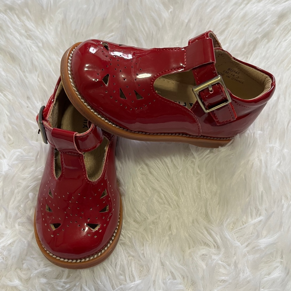 Toddler girls red mary janes size 6